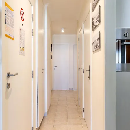 In Zeedijk With Stunning Sea Views Apartment *
